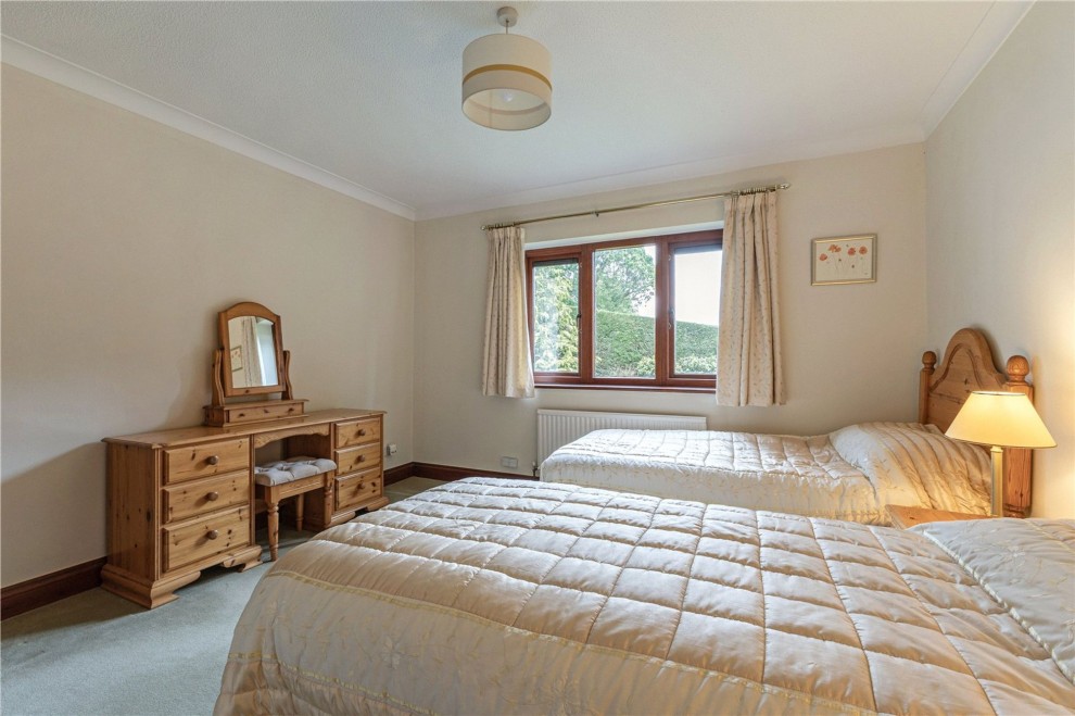 Vicarage Hill, Farnham, GU9