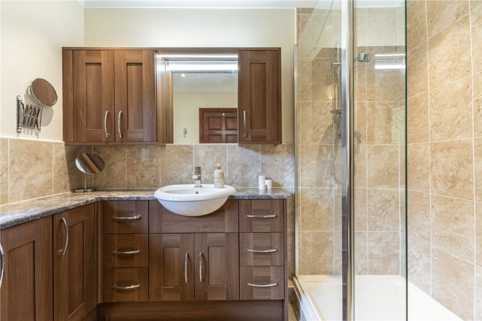 Vicarage Hill, Farnham, GU9