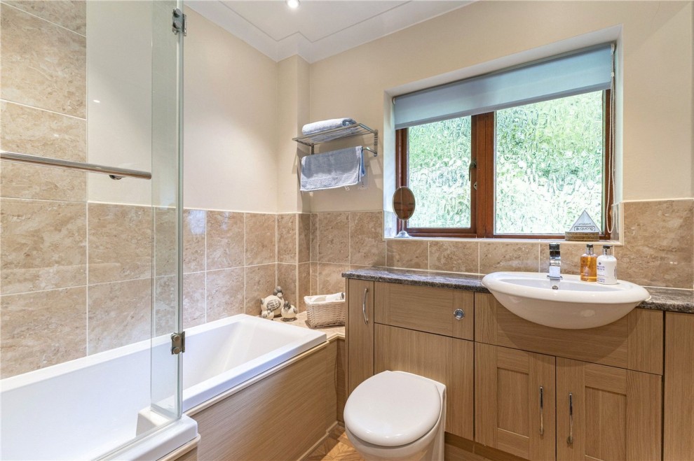 Vicarage Hill, Farnham, GU9