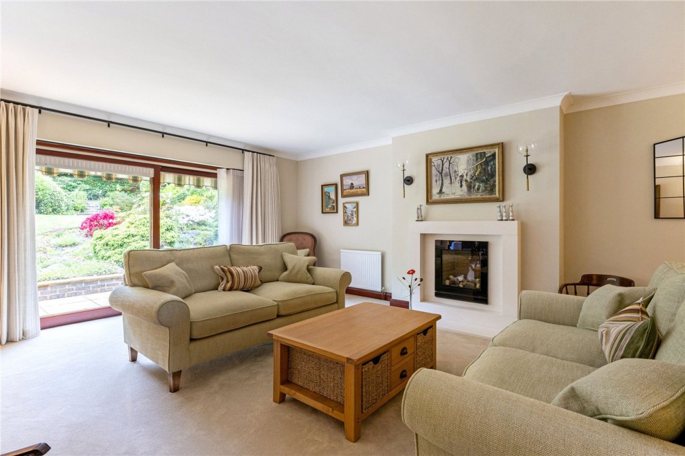 Vicarage Hill, Farnham, GU9