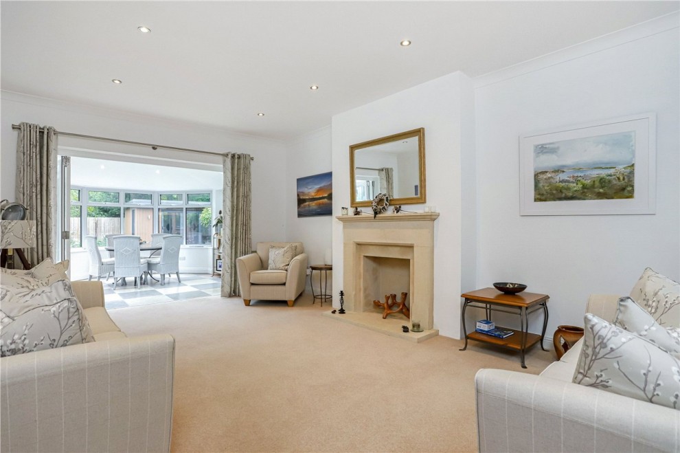 Meadow Way, Rowledge, GU10