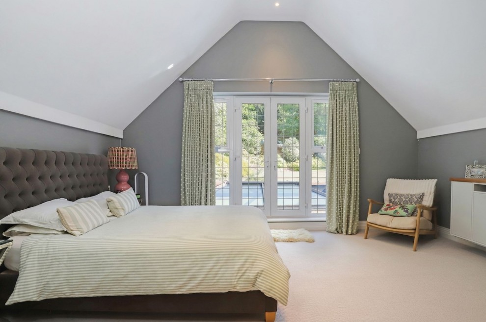 1 Compton Way, Farnham, GU10