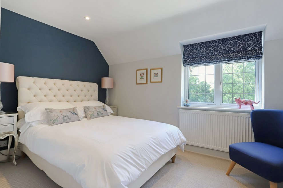 1 Compton Way, Farnham, GU10