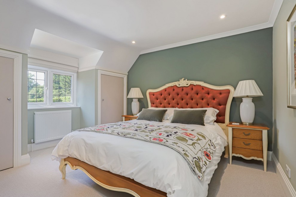 1 Compton Way, Farnham, GU10