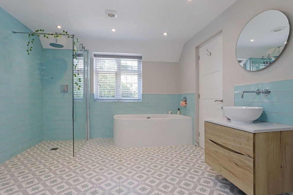 1 Compton Way, Farnham, GU10
