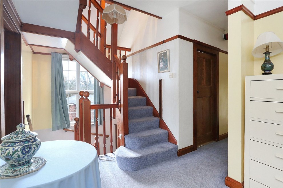 Lodge Hill Road, Lower Bourne, GU10