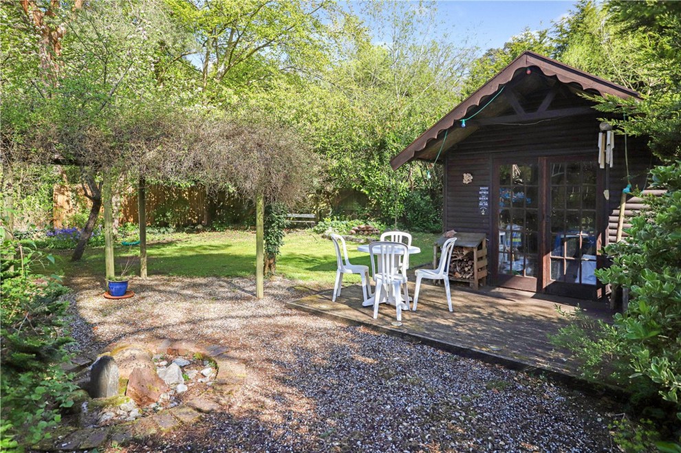 Stream Farm Close, Lower Bourne, GU10