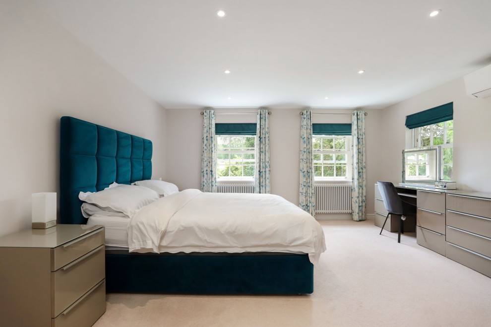 Blighton Lane, The Sands, GU10