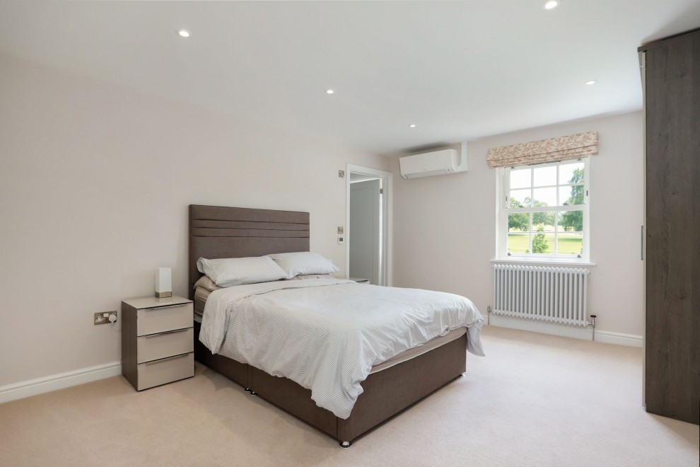 Blighton Lane, The Sands, GU10