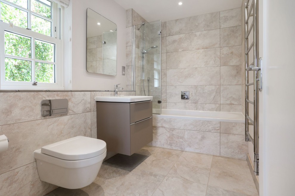 Blighton Lane, The Sands, GU10