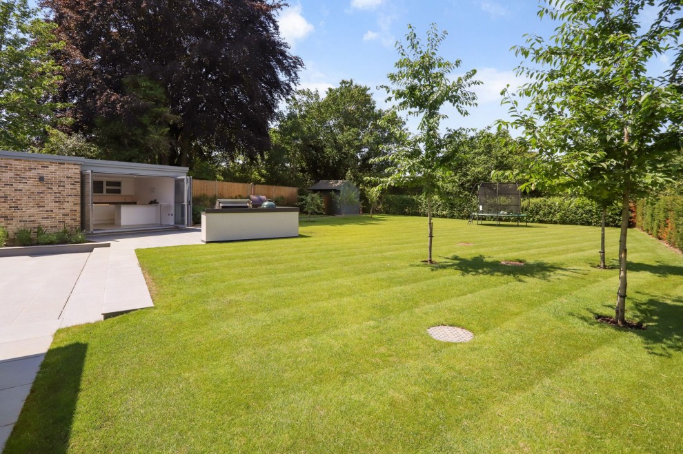 Blighton Lane, The Sands, GU10