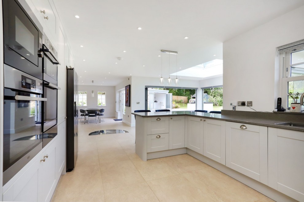 Blighton Lane, The Sands, GU10
