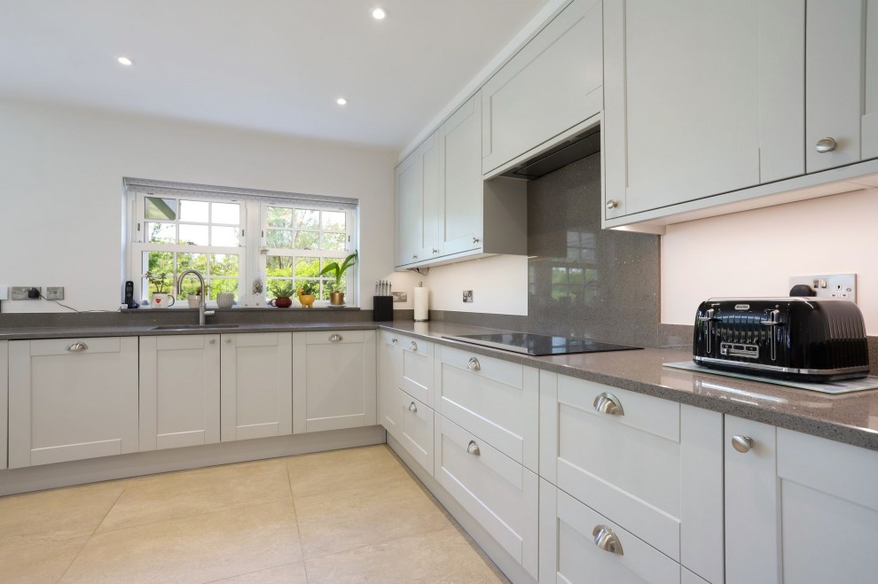 Blighton Lane, The Sands, GU10