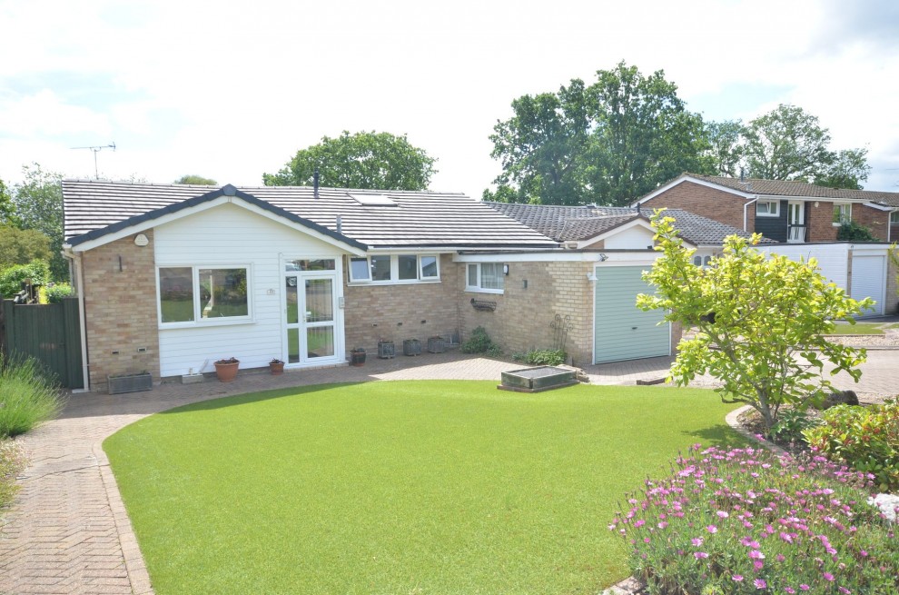 Copse Avenue, Farnham, GU9