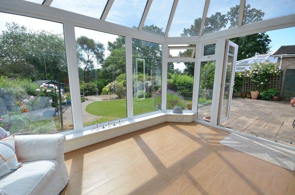 Copse Avenue, Farnham, GU9