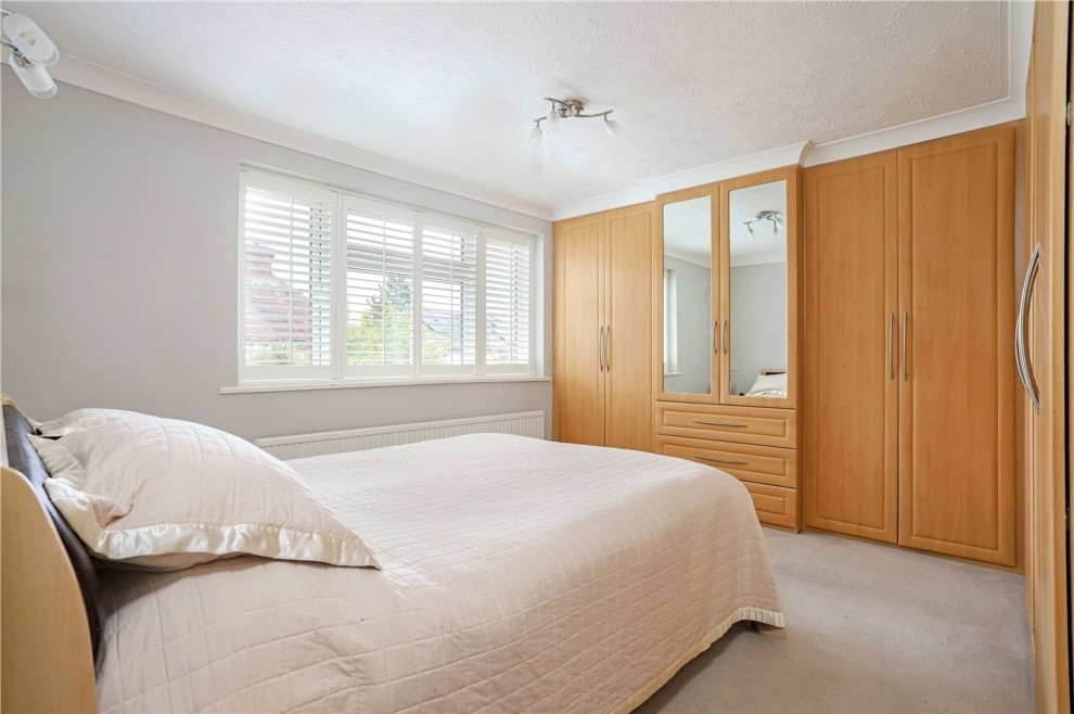 Mount Pleasant, Farnham, GU9