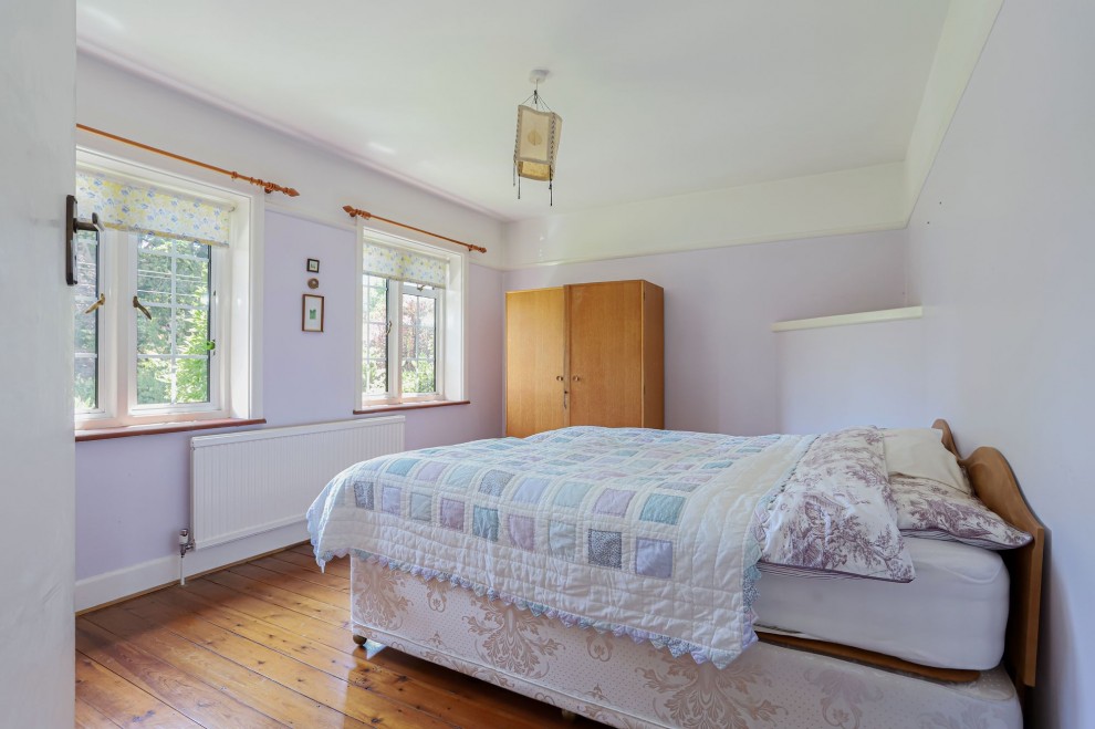 Old Compton Lane, Farnham, GU9