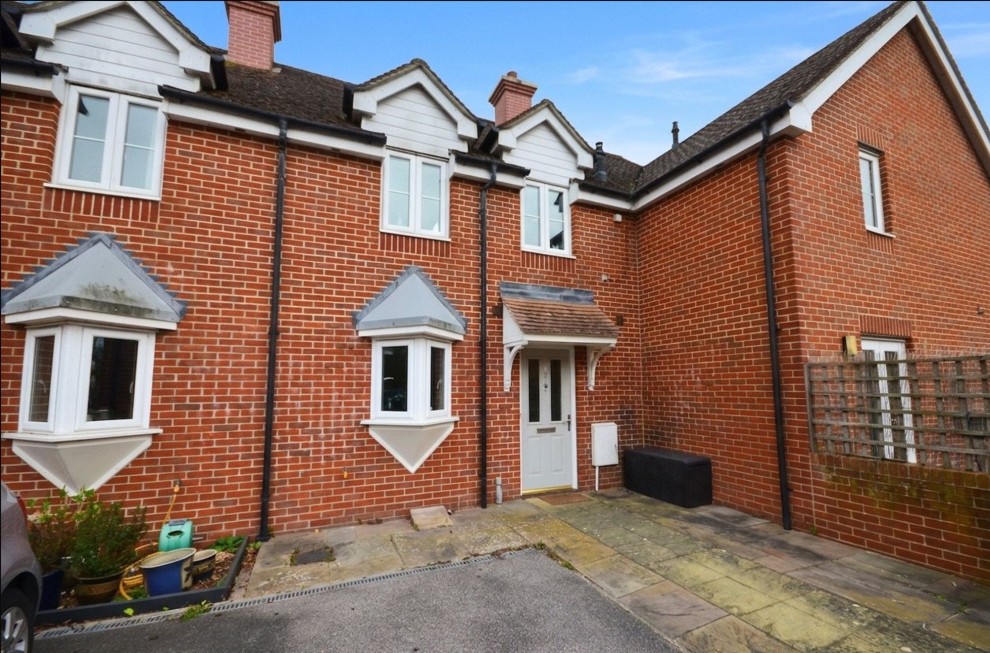 Heron Close, Farnham, GU9