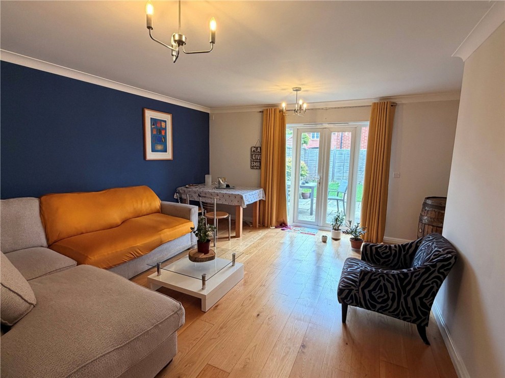 Heron Close, Farnham, GU9