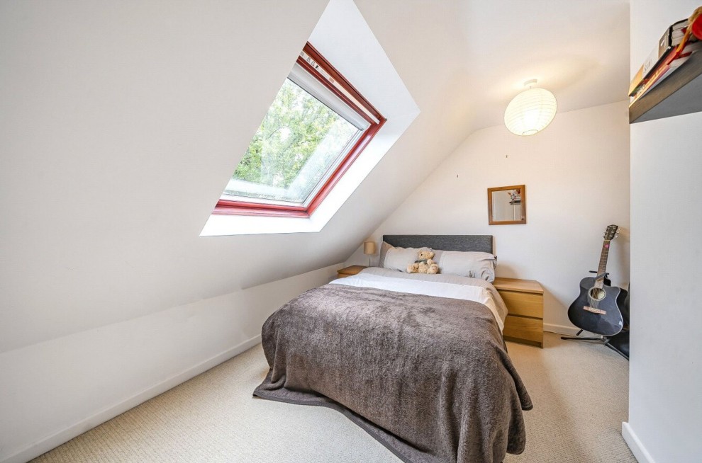 Quennells Hill, Wrecclesham, GU10