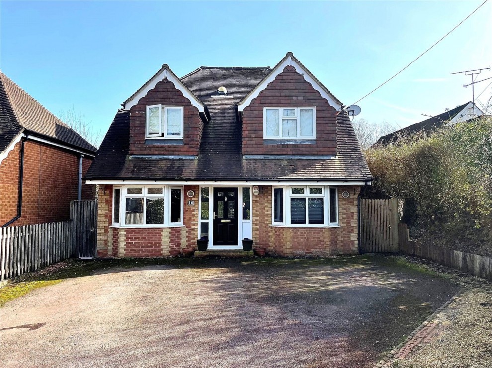 Thorn Road, Wrecclesham, GU10