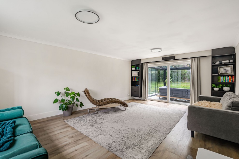 Giffards Meadow, Farnham, GU9