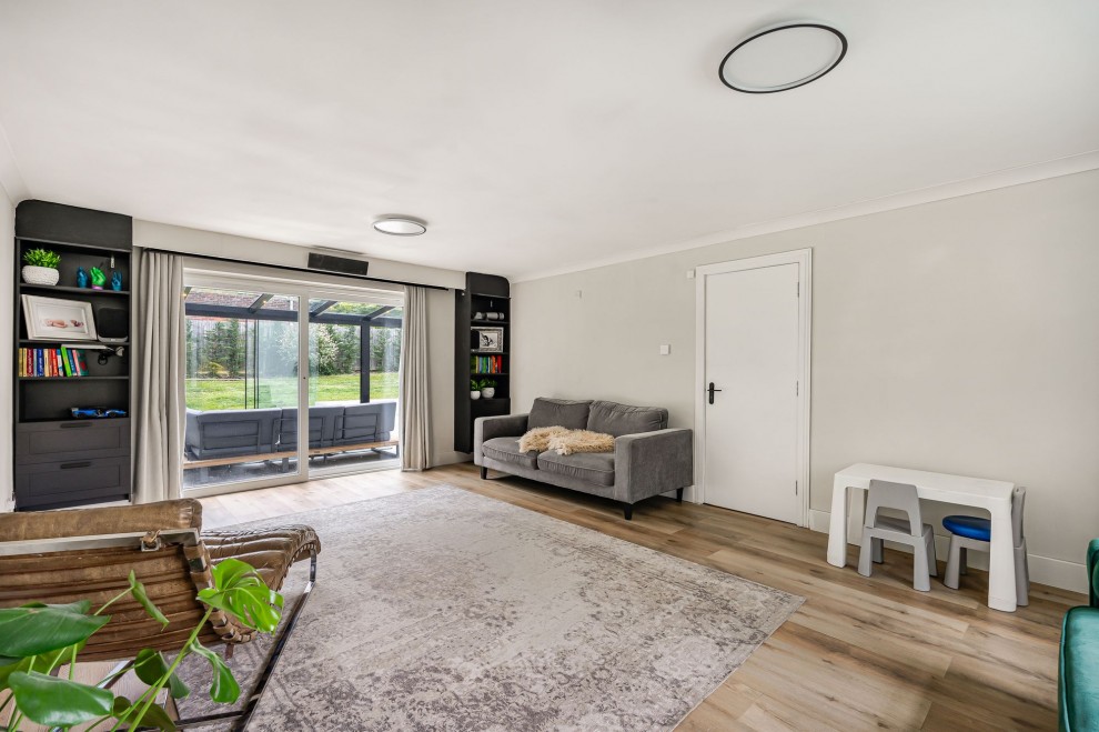 Giffards Meadow, Farnham, GU9