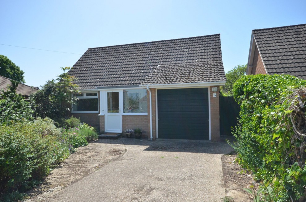 Three Stiles Road, Farnham, GU9