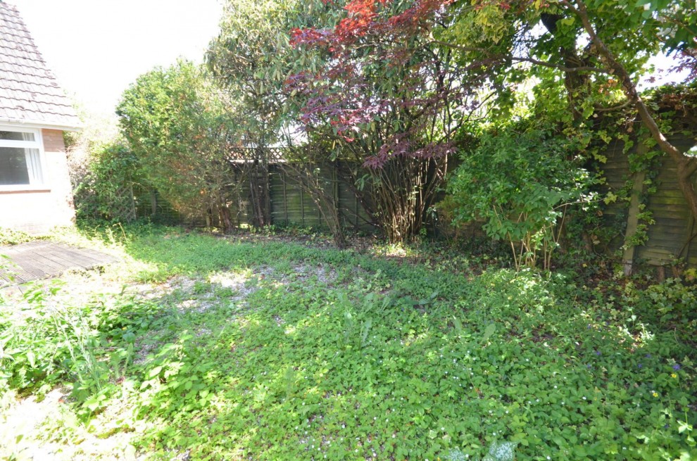 Three Stiles Road, Farnham, GU9