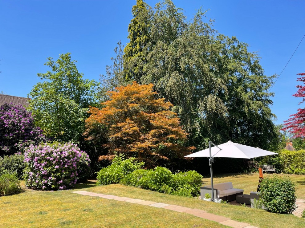 Longdown Close, Lower Bourne, GU10