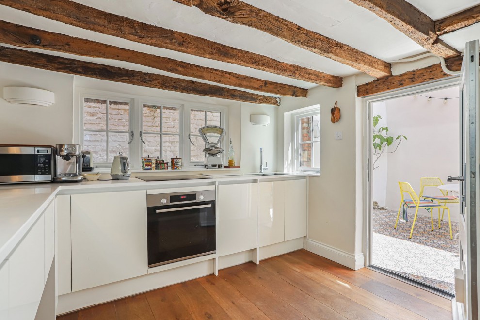 Castle Street, Farnham, GU9