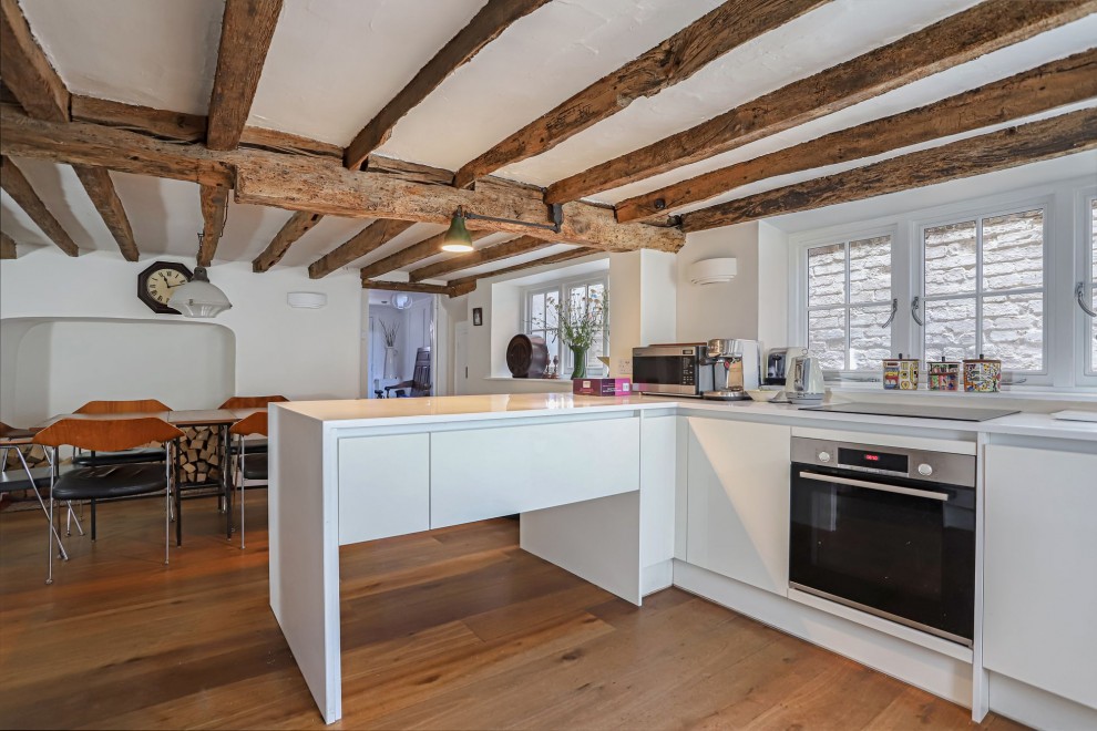 Castle Street, Farnham, GU9