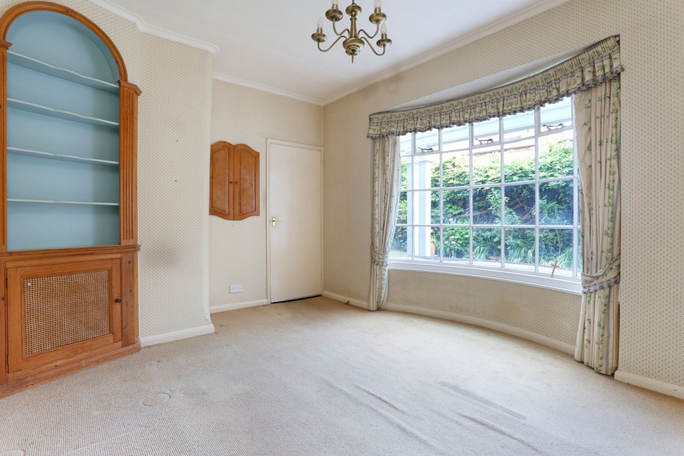 West Street, Farnham, GU9