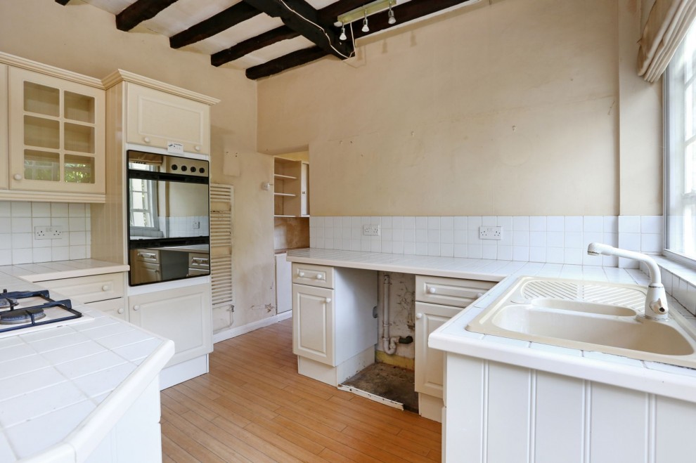 West Street, Farnham, GU9