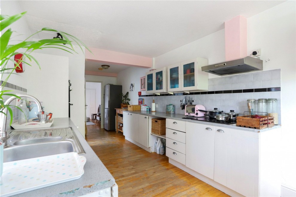 Weydon Hill Road, Farnham, GU9