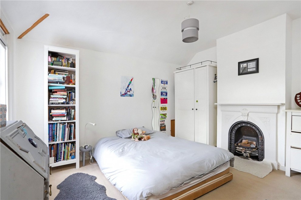 Weydon Hill Road, Farnham, GU9