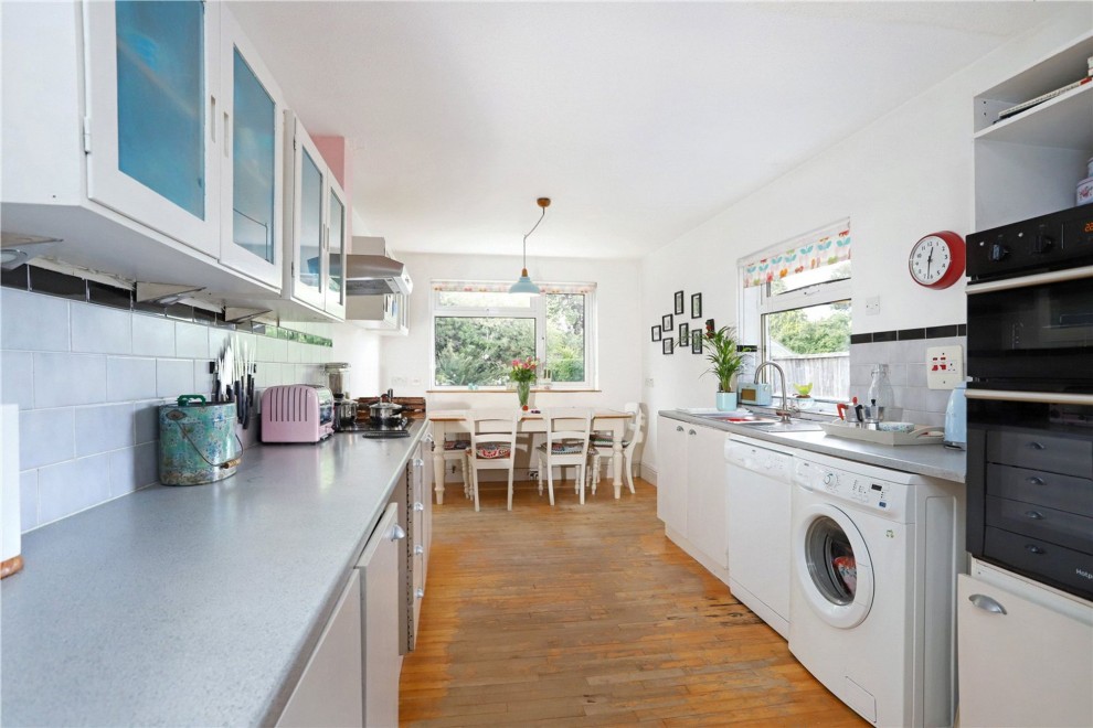 Weydon Hill Road, Farnham, GU9