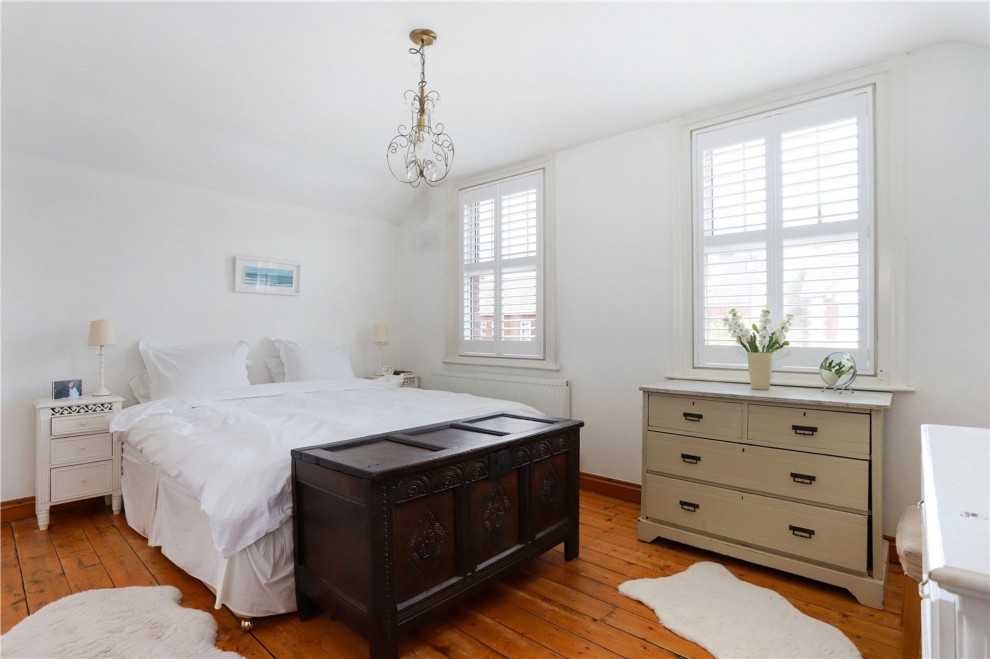 Weydon Hill Road, Farnham, GU9