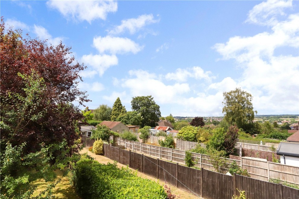 Weydon Hill Road, Farnham, GU9
