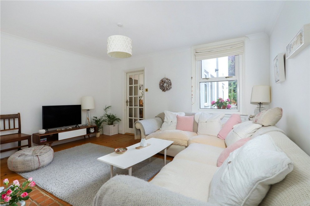 Weydon Hill Road, Farnham, GU9