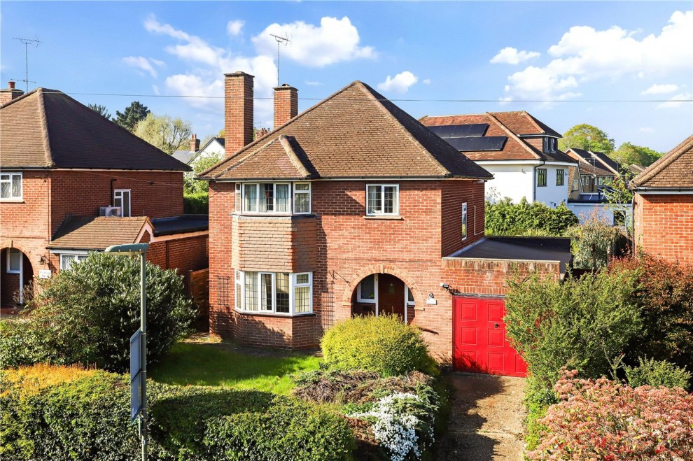 Tilford Road, Farnham, GU9