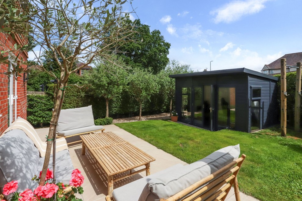 Blackthorn Close, Lower Bourne, GU10