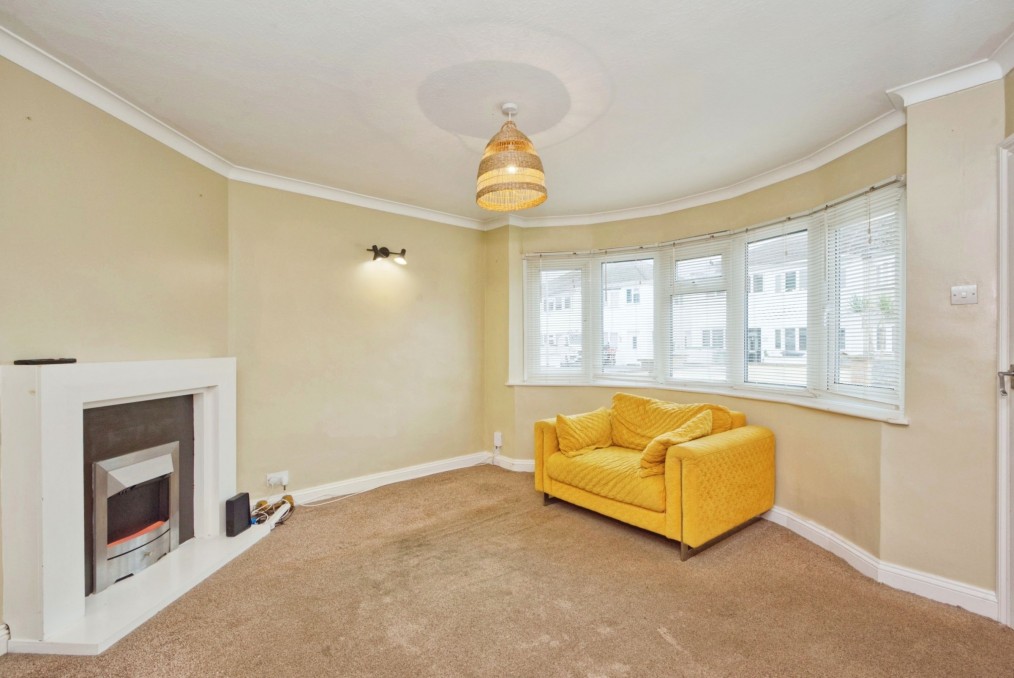 St. Austell Road, Weston-super-Mare - NO CHAIN