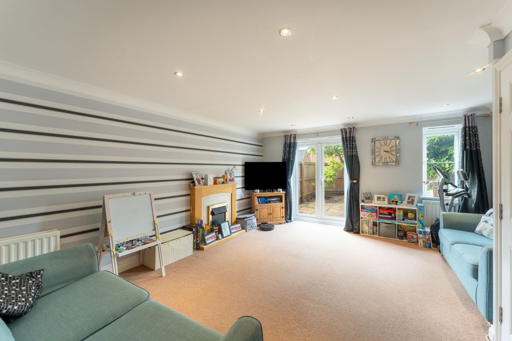 Careys Way, Weston-super-Mare - GARAGE & OFF-ROAD PARKING