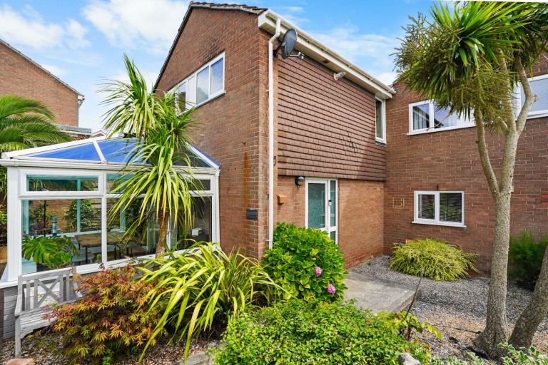 Snowdon Vale, Weston-super-Mare - NO CHAIN