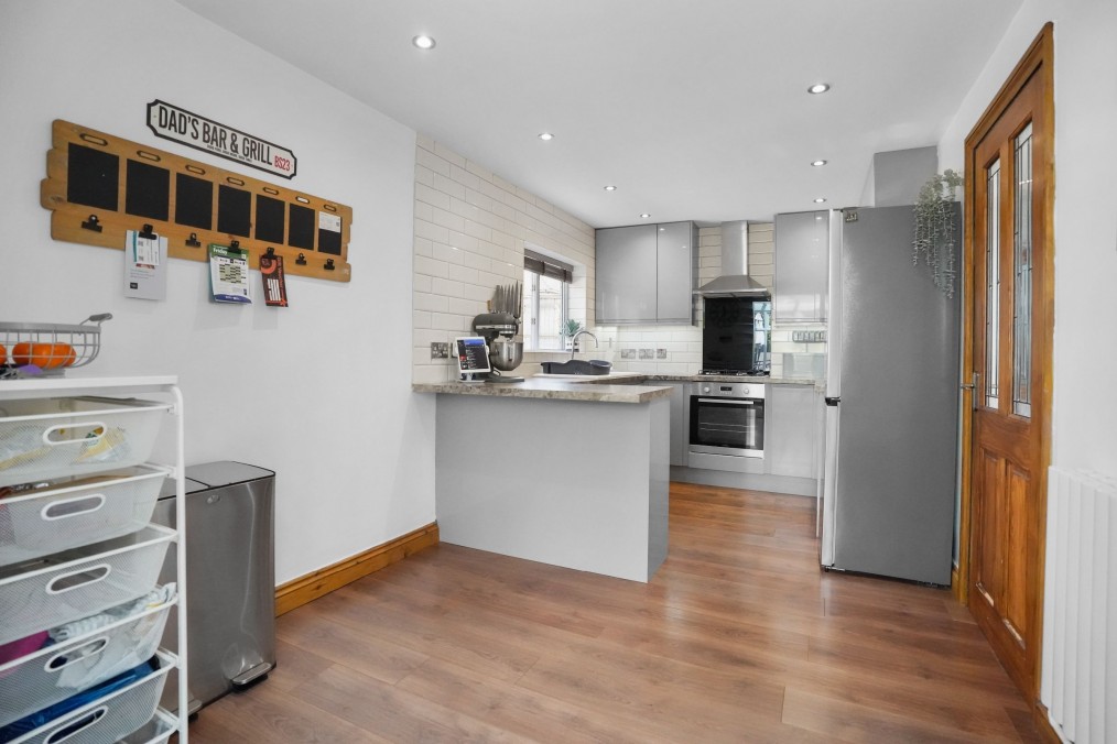 Snowdon Vale, Weston-super-Mare - NO CHAIN