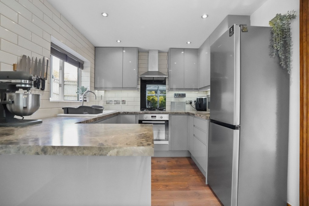Snowdon Vale, Weston-super-Mare - NO CHAIN