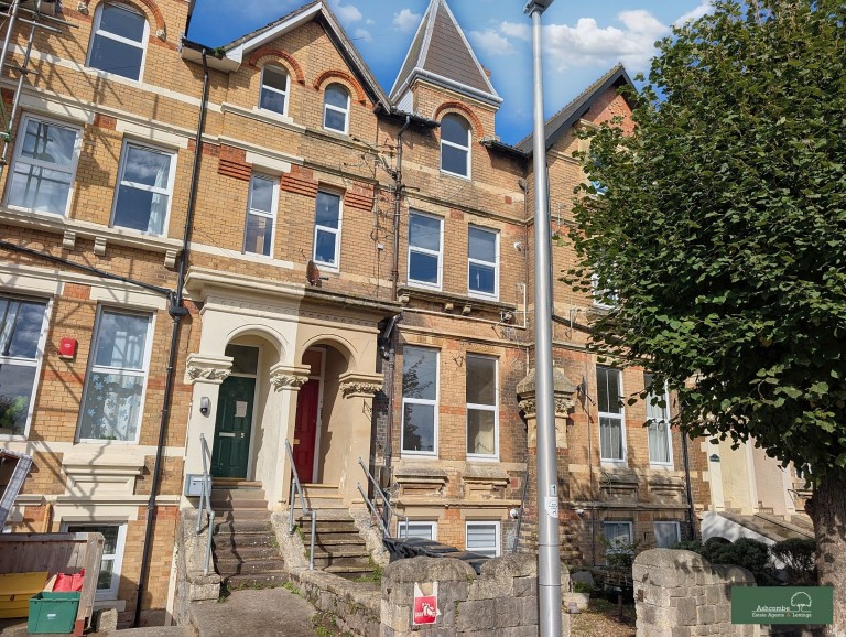 Wilton Gardens, Weston-super-Mare - NO CHAIN