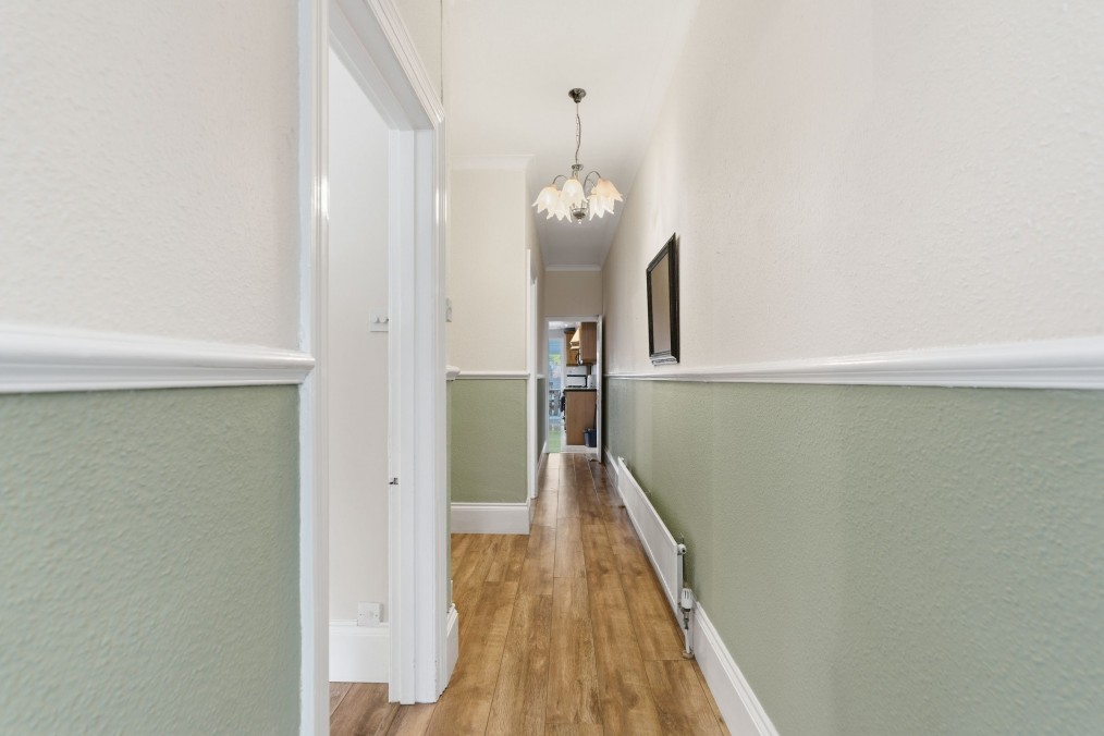 Southend Road, Weston-super-Mare - 4/5 BEDROOMS