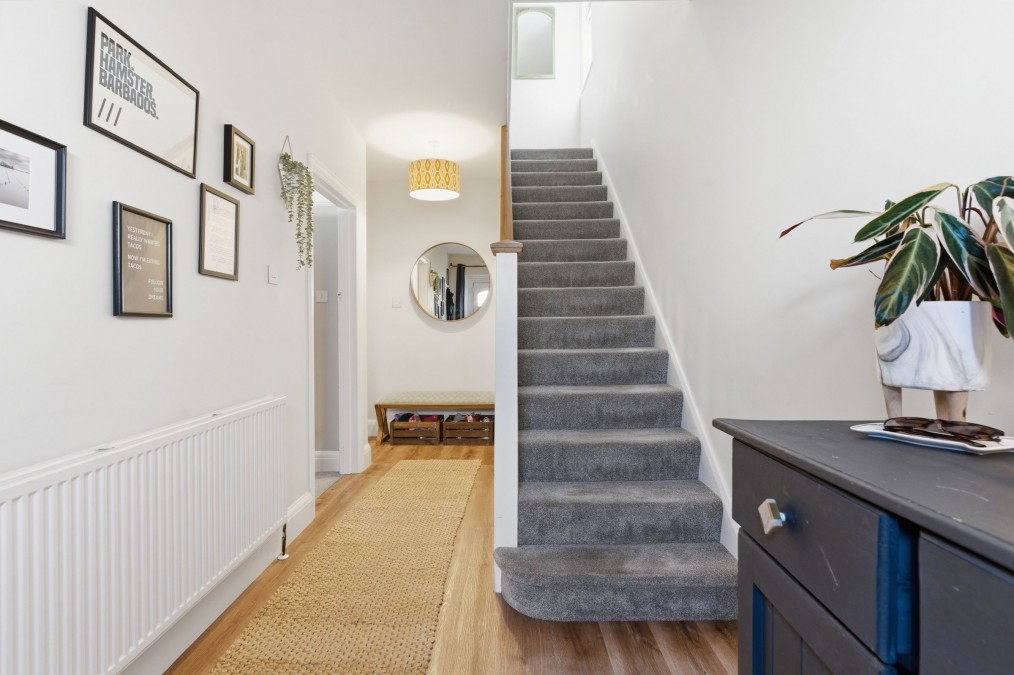 Addicott Road, Weston-Super-Mare - 3 / 4 BEDROOMS